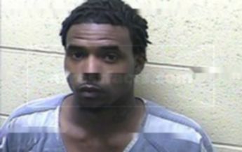 Dequan L Robinson