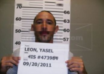 Yasel Leon