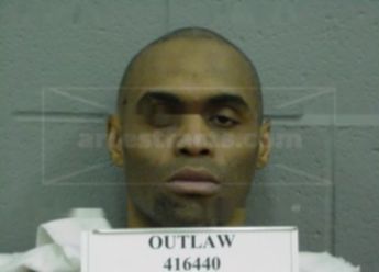 Fernando Lamar Outlaw