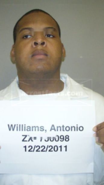 Antonio Devone Williams