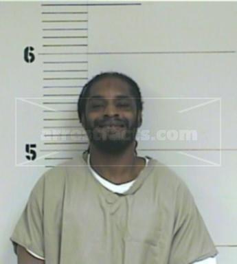 Lucion Lee'edward Banks