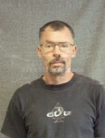 Evan L Hart