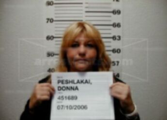 Donna R Peshlakai