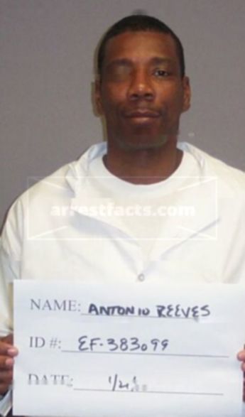 Antonio Renard Reeves