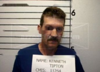 Kenneth Tipton