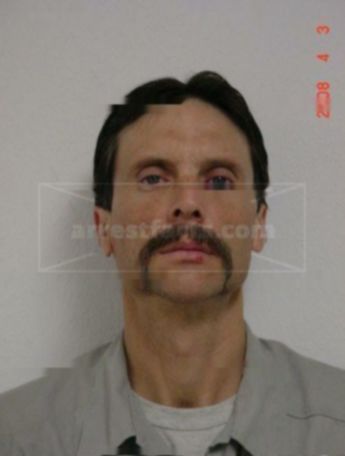 Elliott D Truitt