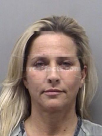 Lisa B Cosby