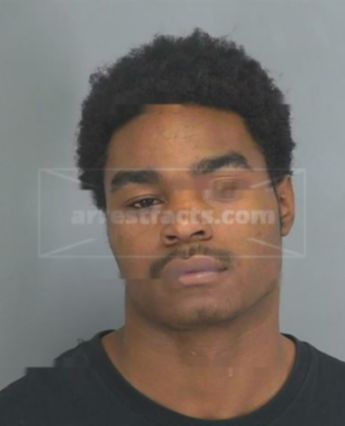 Diquann Coreniluis Mullins