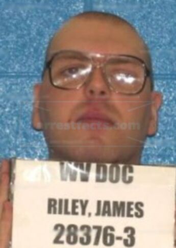 James L Riley Iii