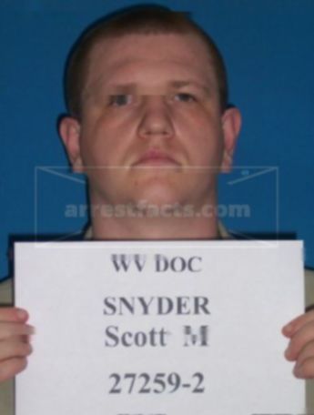 Scott M Snyder
