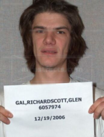 Richardscott Glen Gal