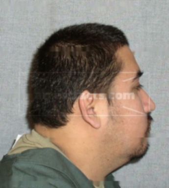 Alejandro L Diaz