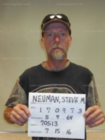 Steven M Neuman