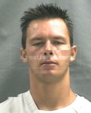 Kenneth E Mcqueary