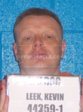 Kevin D Leek