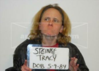 Tracy R Steinke