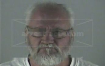 Lyle Wayne Enquist