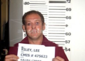 Lee Clifton Riley