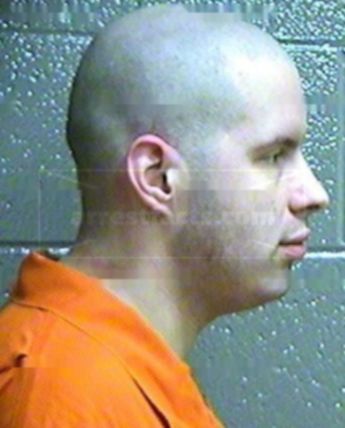 Dustin L Tipton