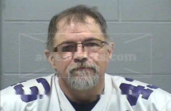 Perry Wayne Thomas