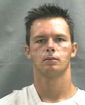 Kenneth E Mcqueary