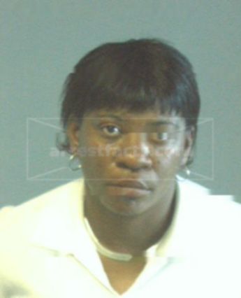 Tarneshia Lyshay Searcy