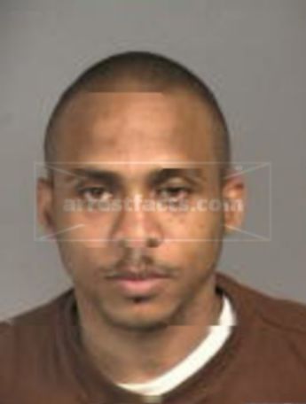 Deidric J Huggins