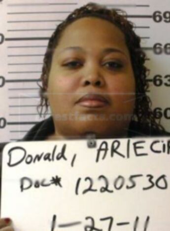 Arlecia M Donald