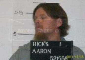 Aaron L Hicks