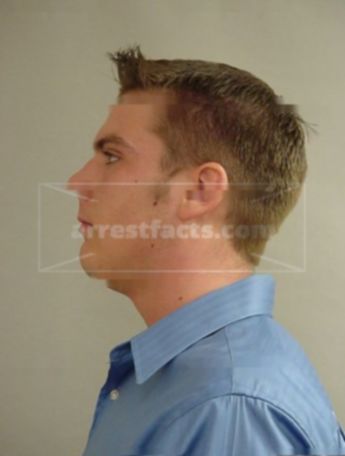 Aaron E Barnett