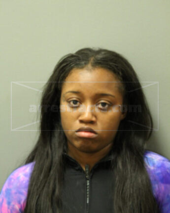 Shaniqua R Watkins