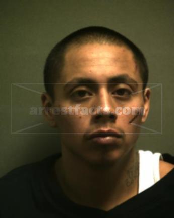 Roberto Santiago Macias