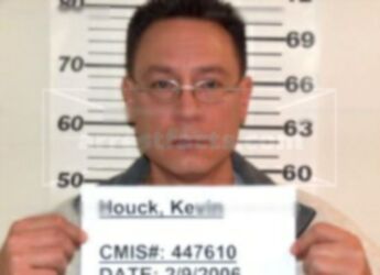 Kevin W Houck