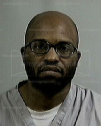Travis D Simmons